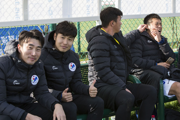 17 一個隊的，怎么這么不和諧呀！.jpg